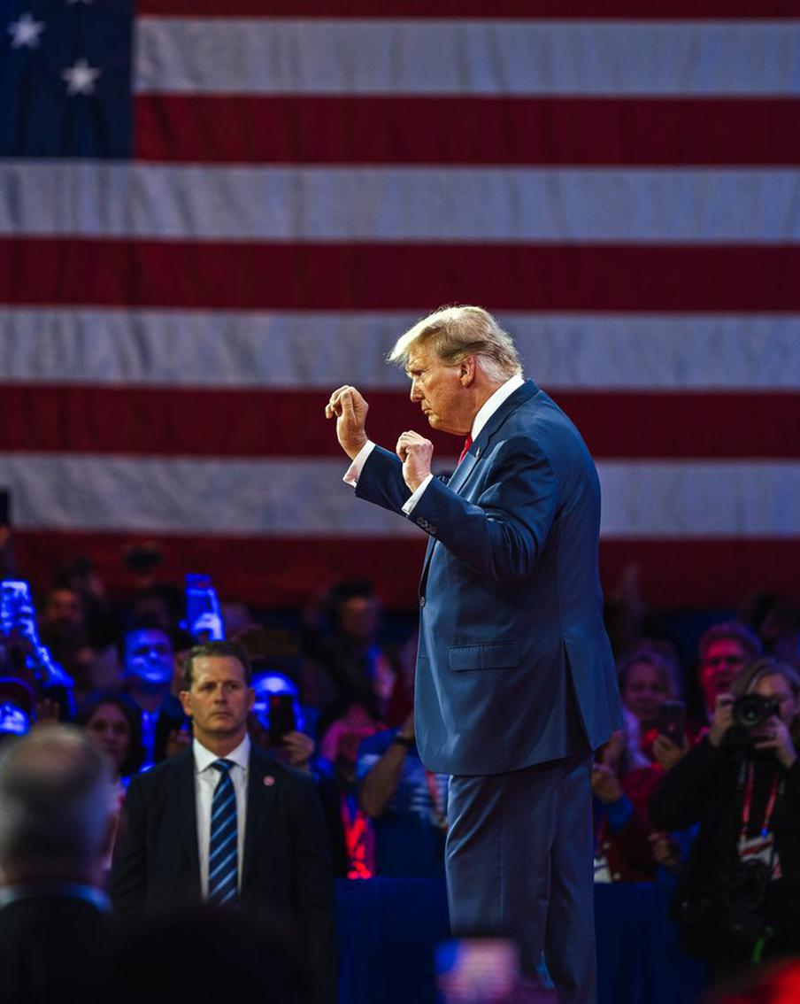 Трамп объявил о запуске собственной криптовалюты