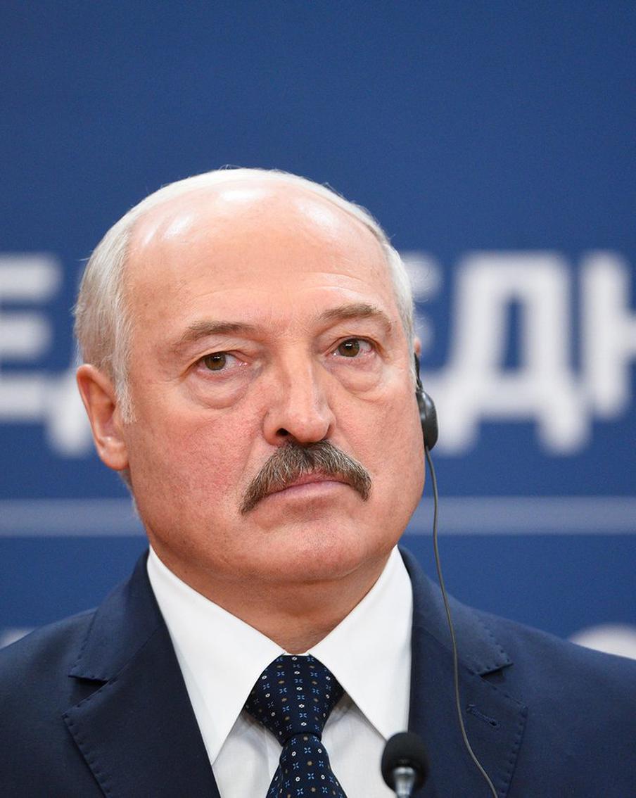 Путин поздравил Лукашенко с праздником Крещения