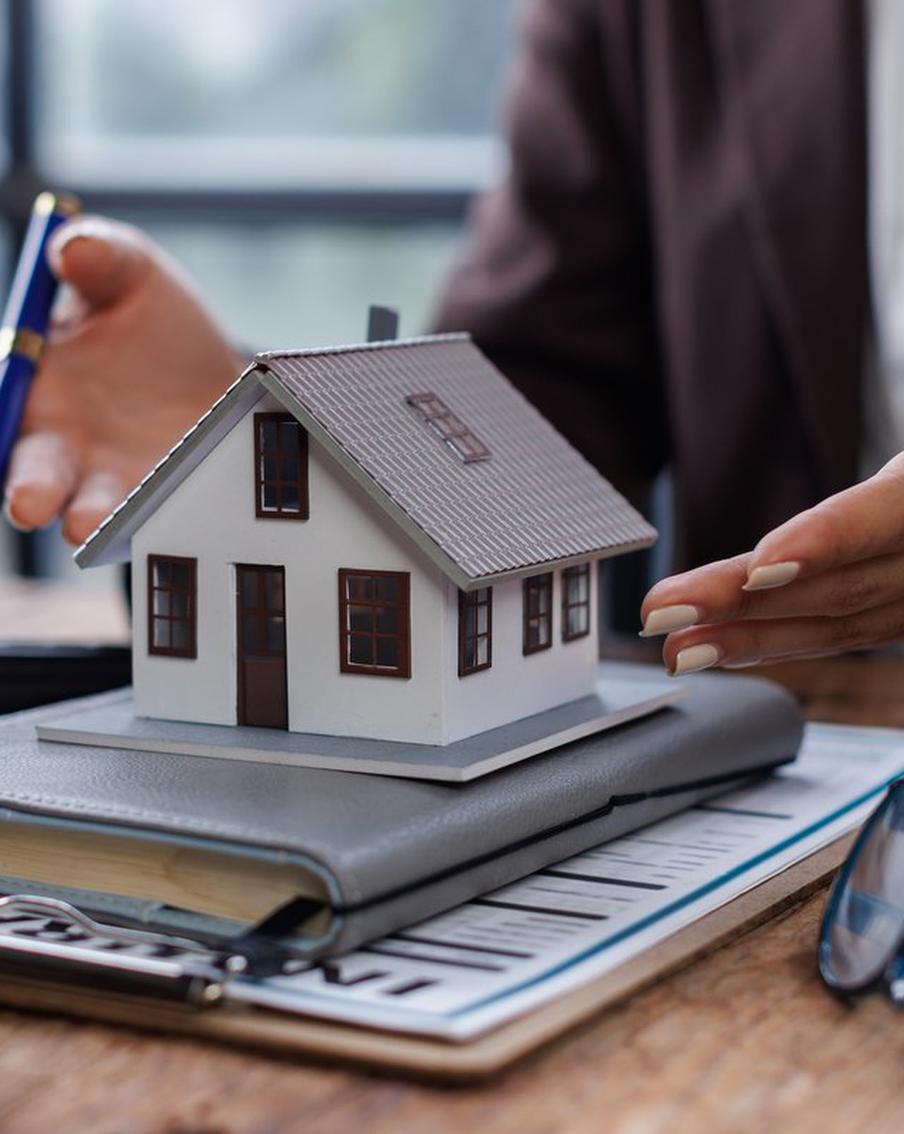 Краудлендинг или недвижимость? Куда инвестировать новичку в 2025-м