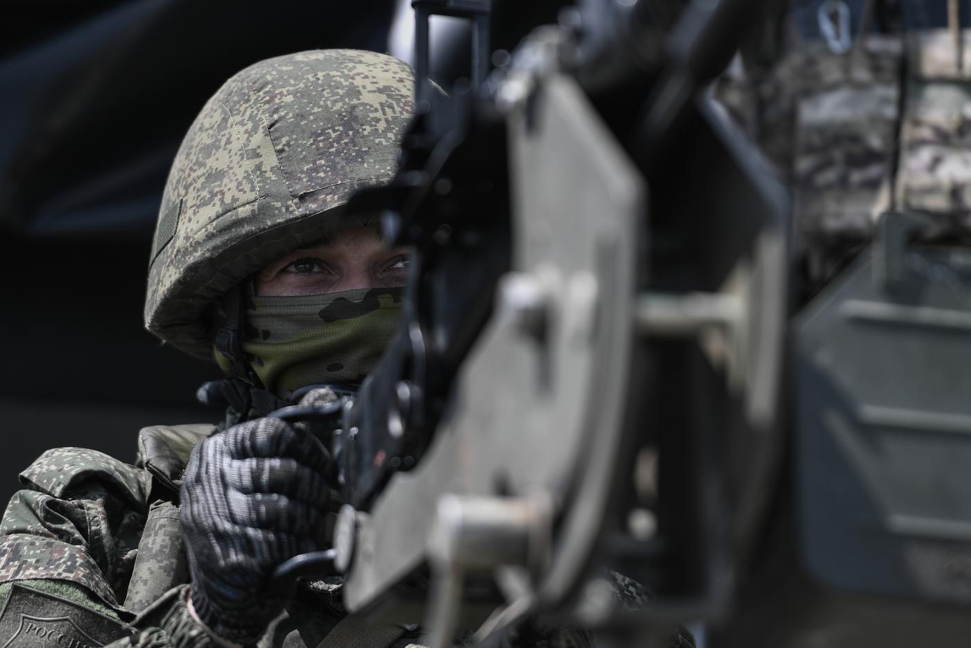 Минобороны: ПВО за ночь сбила восемь украинских беспилотников над Россией