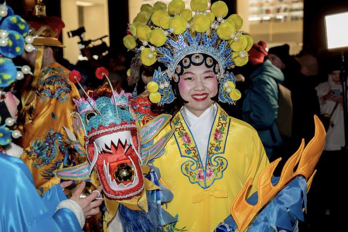 Праздник дракона и змеи: как столица отметит китайский Новый год