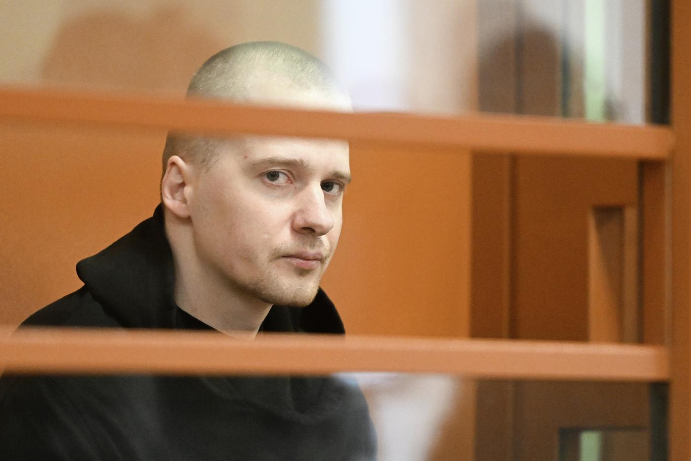 Осуждённый за покушение на Прилепина попросил суд прекратить его гражданство РФ