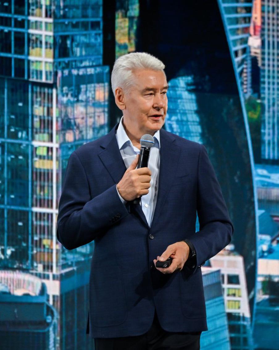 Сергей Собянин рассказал о ходе работ по благоустройству МГУ в преддверии 270-го юбилея учебного заведения