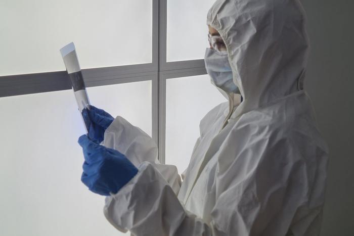 В американской разведке считают, что коронавирус стал результатом утечки из лаборатории