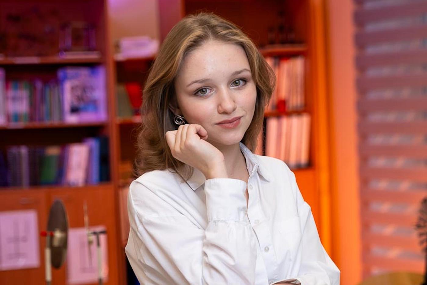 "Меня вдохновила бабушка": как москвичка создала робота для лечения пожилых