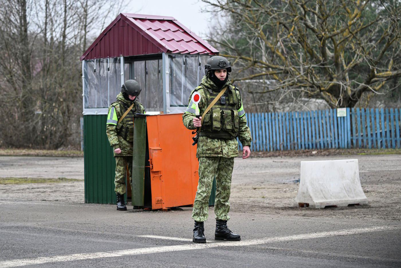 На белорусско-украинскую границу стянуты 15 тысяч солдат ВСУ