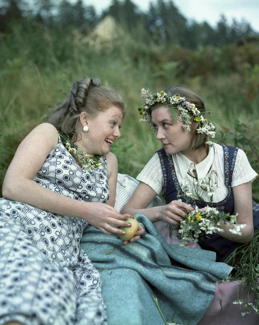 Терехова предпочла роль Миледи, Андрейченко не утвердили: кто мог сыграть в фильме "Москва слезам не верит"