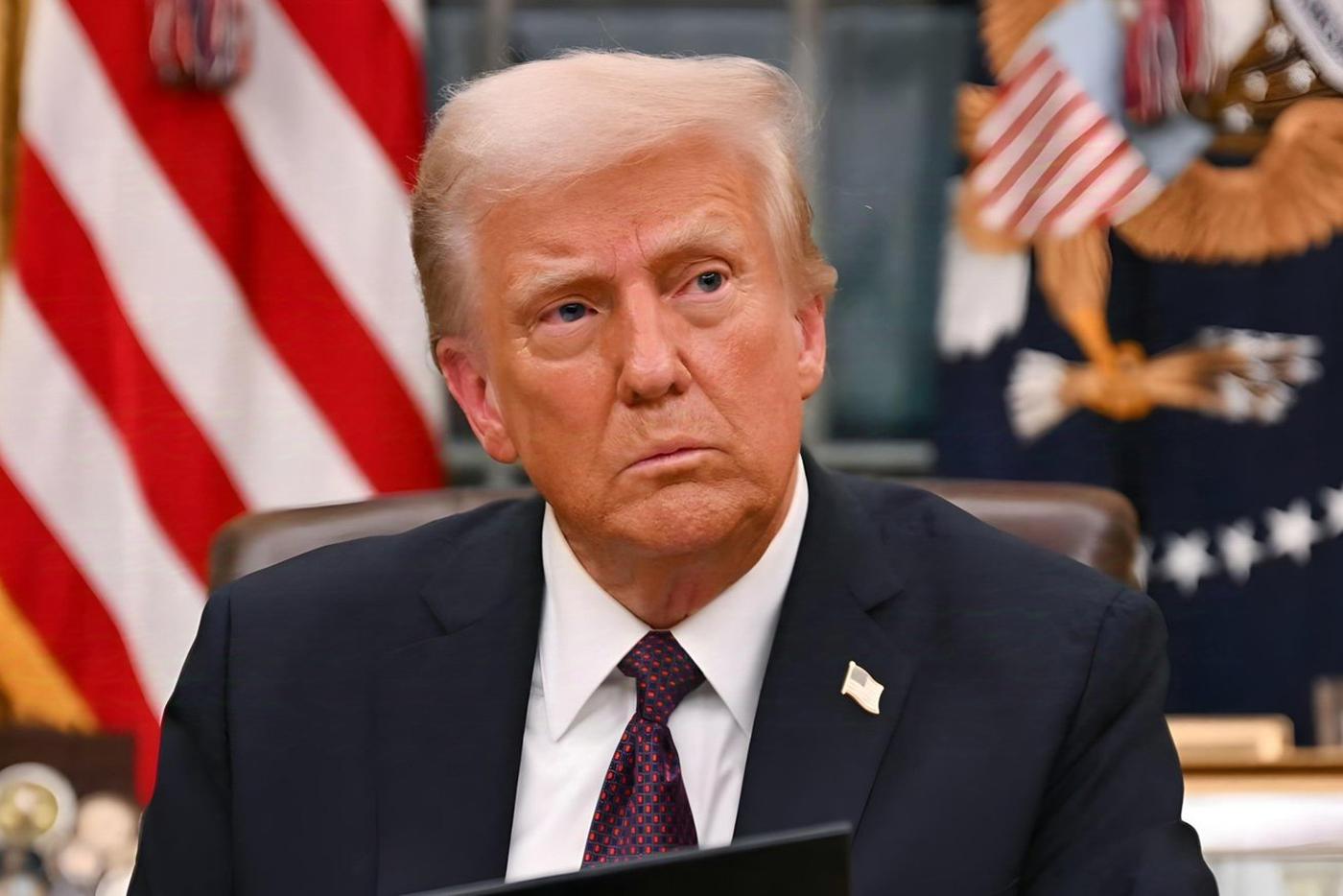 Суд в США приостановил до 3 февраля решение Трампа заморозить федеральные гранты