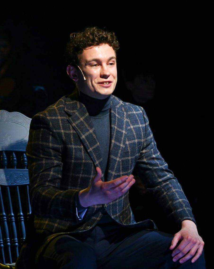 Никита Кологривый будет платить студентам ГИТИСа стипендию. Но не всем