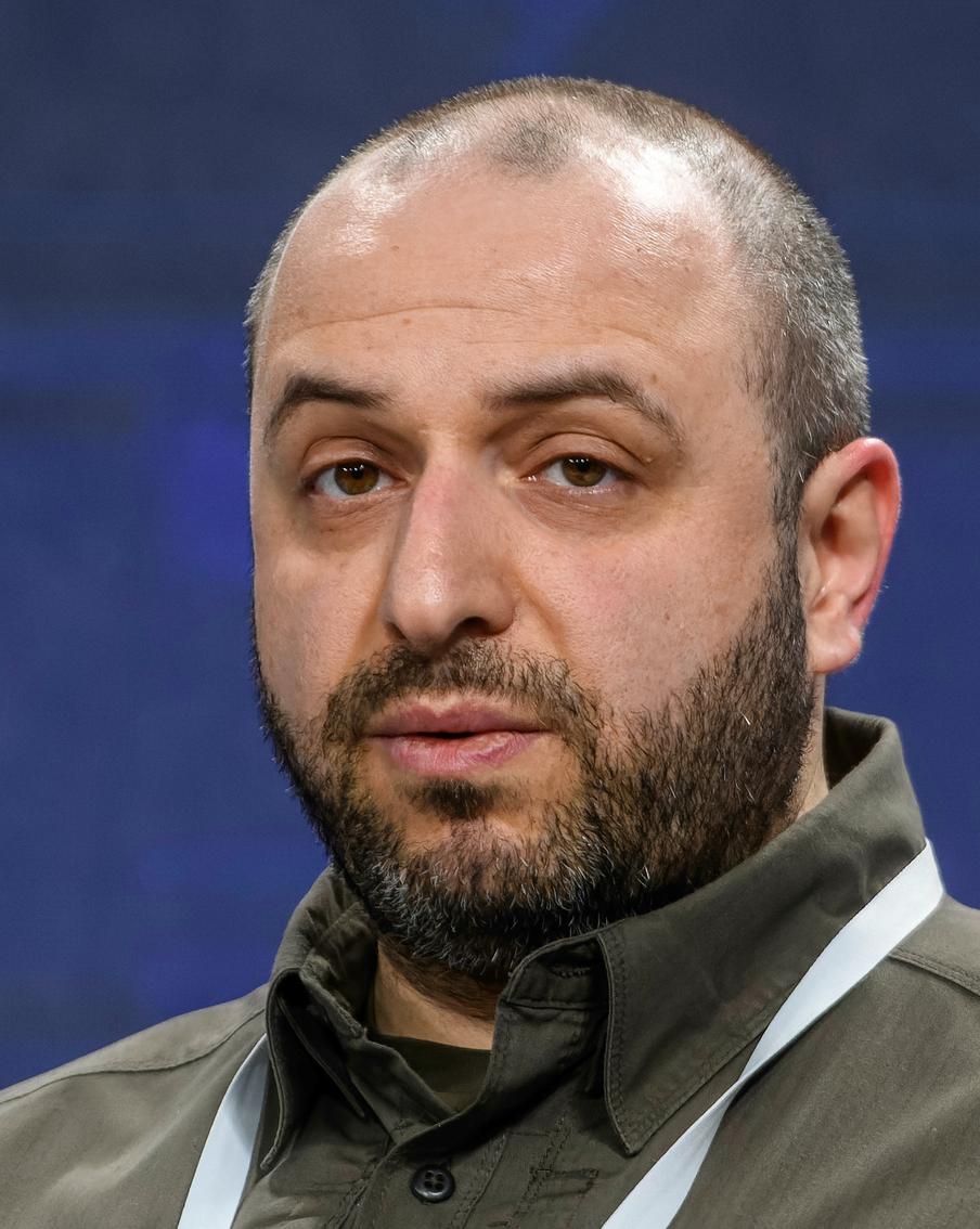 Почему очередному украинскому министру обороны грозит тюрьма