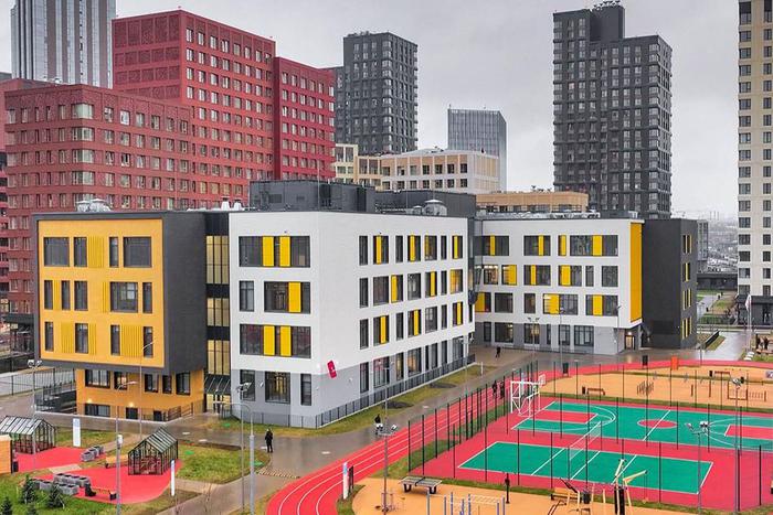 Собянин: завершено строительство школы на территории Тушинского аэродрома