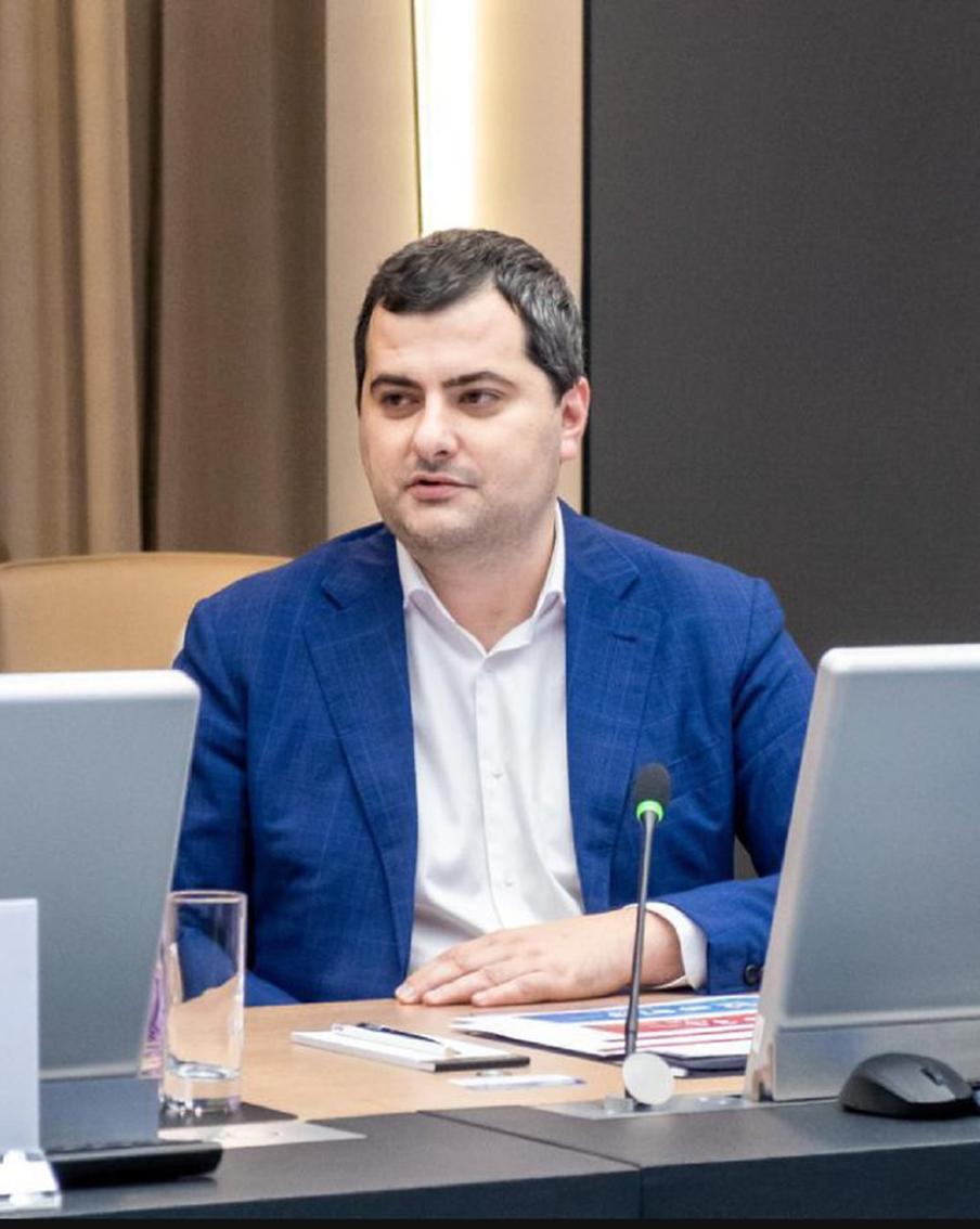 Владислав Овчинский: Получение двух услуг в сфере строительства упростили на портале mos.ru