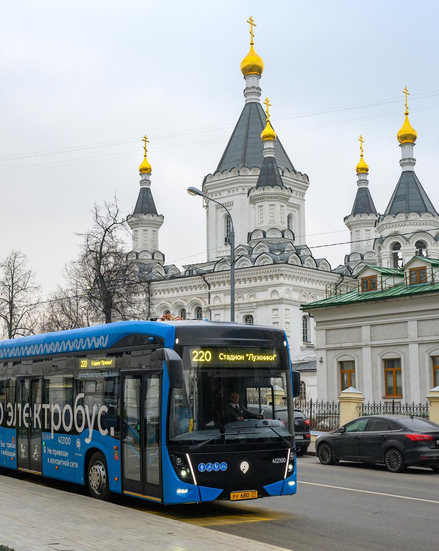 Максим Ликсутов рассказал о росте популярности поездок на электробусах за прошедший год