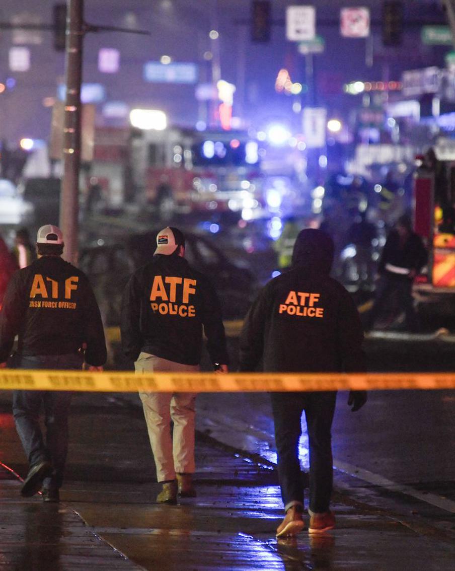 Появились подробности крушения небольшого самолёта в Филадельфии