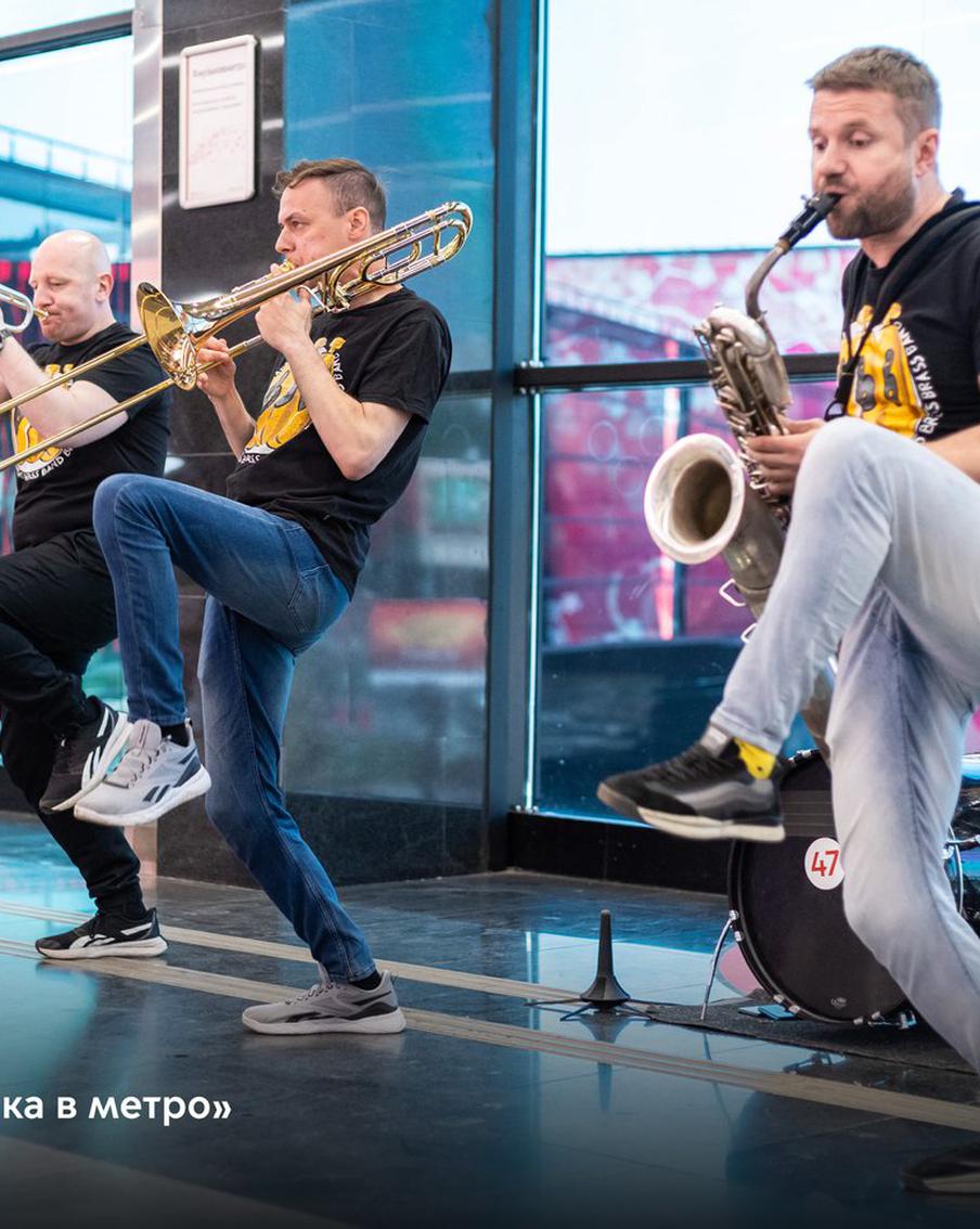 От живой музыки до понятной навигации: в метро для пассажиров работает более 20 сервисов и проектов