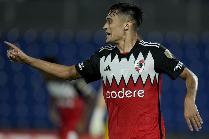 "Спартак" закупается футболистами для борьбы за "золото"