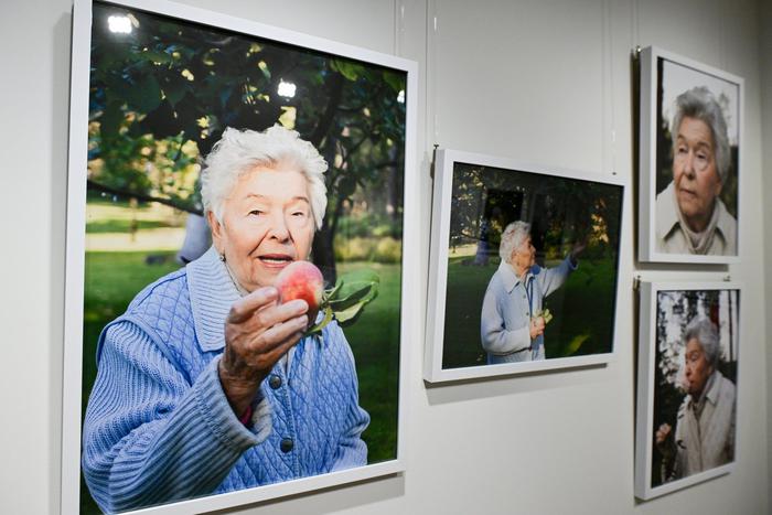 Первая леди выращивает картошку и осваивает планшет – как сейчас живёт Наина Ельцина