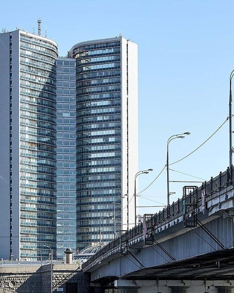 Эксперт: Благоустройство Нового Арбата осталось незавершённым без реконструкции здания СЭВ