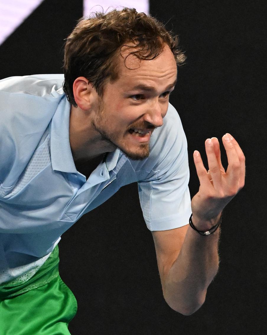 Теннисист Даниил Медведев уволил болтливого тренера-консультанта