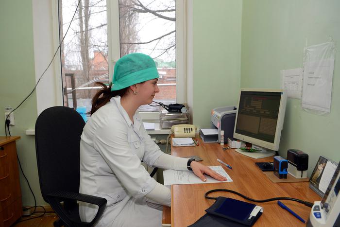 СМИ: в России хотят ввести обязательную отработку для выпускников медвузов