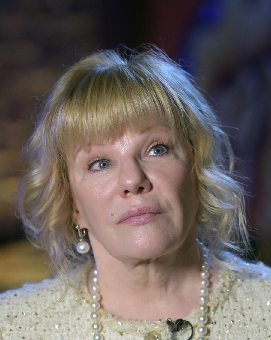 Суд отказал Александре Захаровой в правах на спектакли её отца в "Ленкоме"