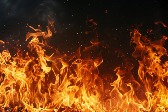 В Кемерово осудили мужчину за поджёг своего друга в попытках его разбудить