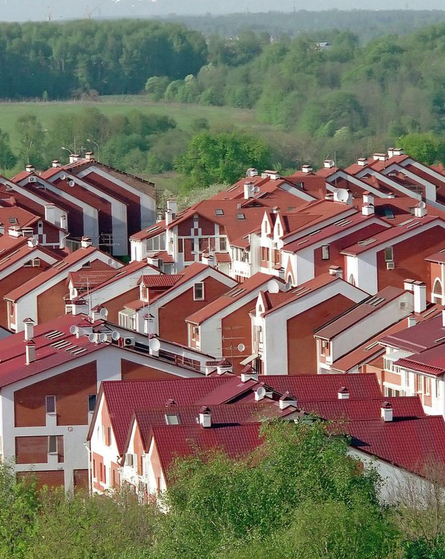 Строить – дорого, купить готовый – рискованно: как выбрать загородный дом