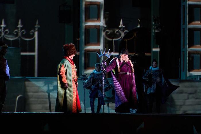 Известные актеры рассказали о спектакле "Соборная площадь" в кинопарке "Москино"