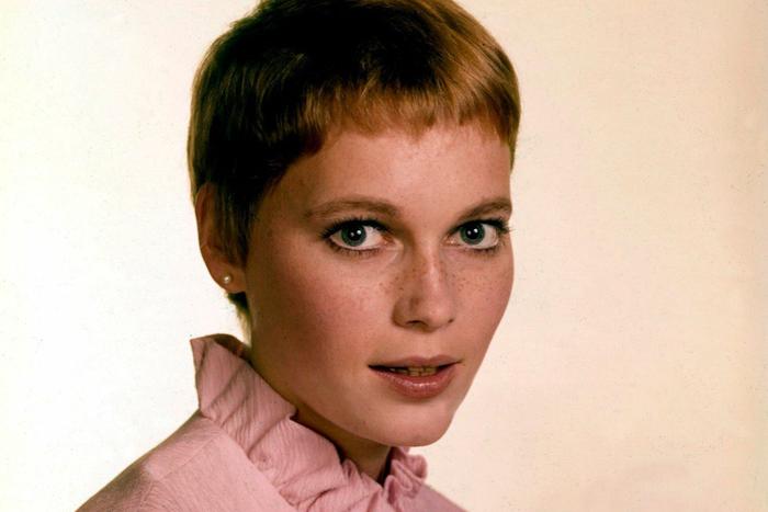 После долгого перерыва Миа Фэрроу снова на сцене: сегодня голливудской звезде исполнилось 80 лет