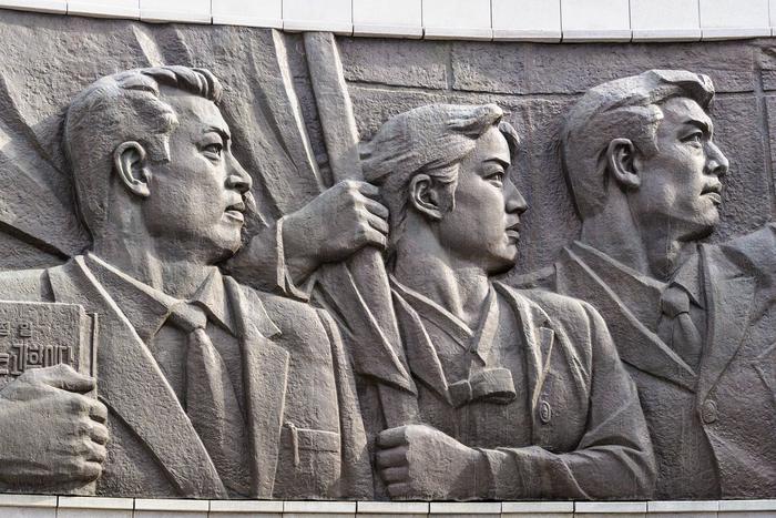 На работу в Россию отправились тысячи северокорейцев