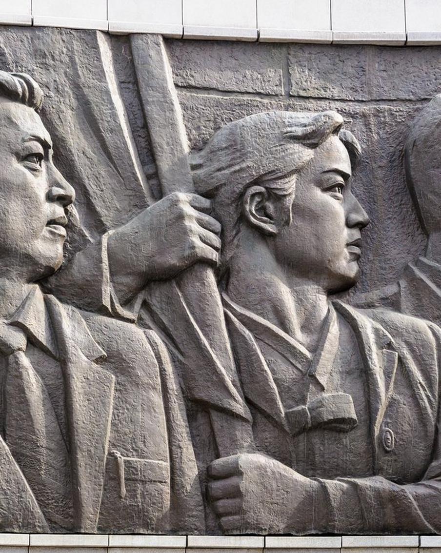 На работу в Россию отправились тысячи северокорейцев