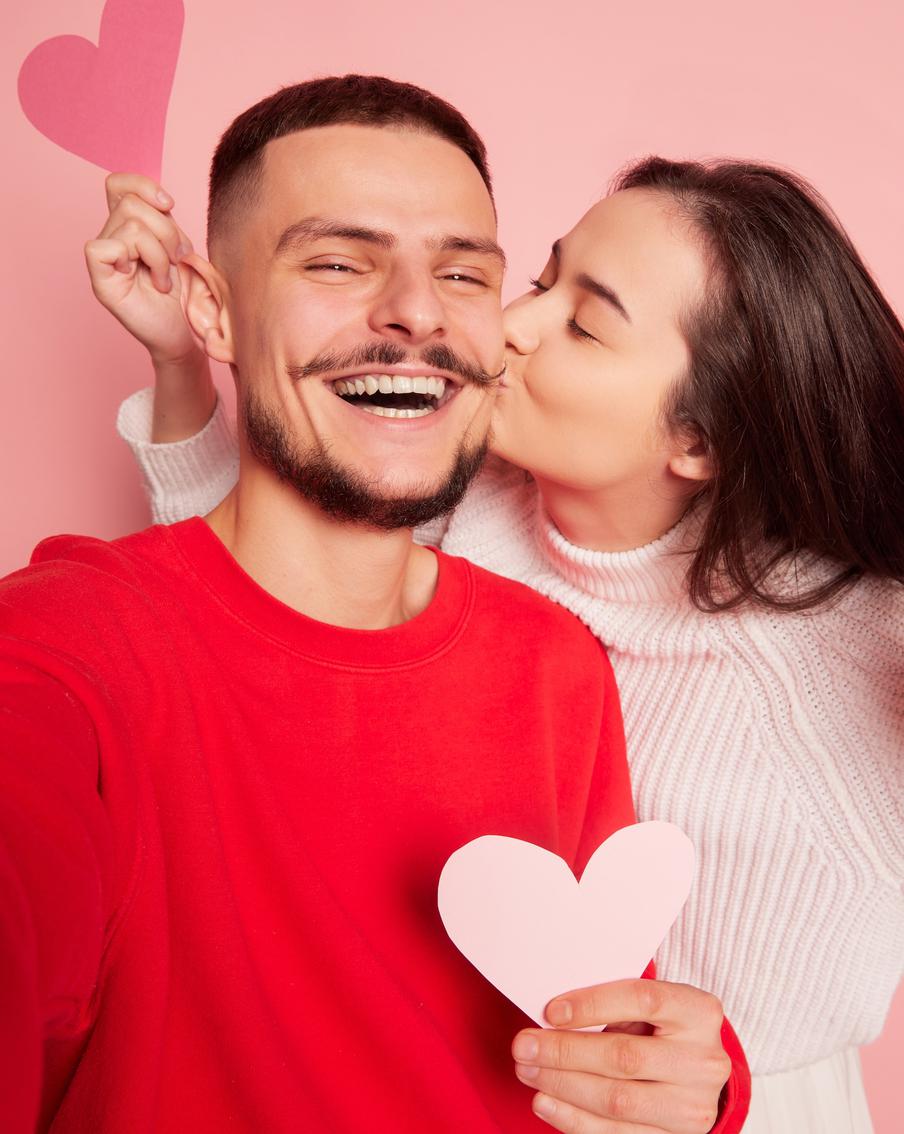 Образы любви: в чём встречать День святого Валентина каждому знаку зодиака