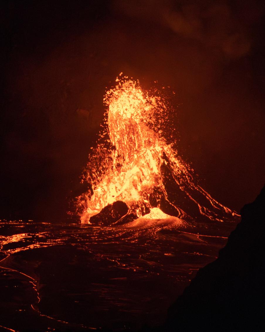 Фонтаны лавы на Гавайях: извержение Килауэа