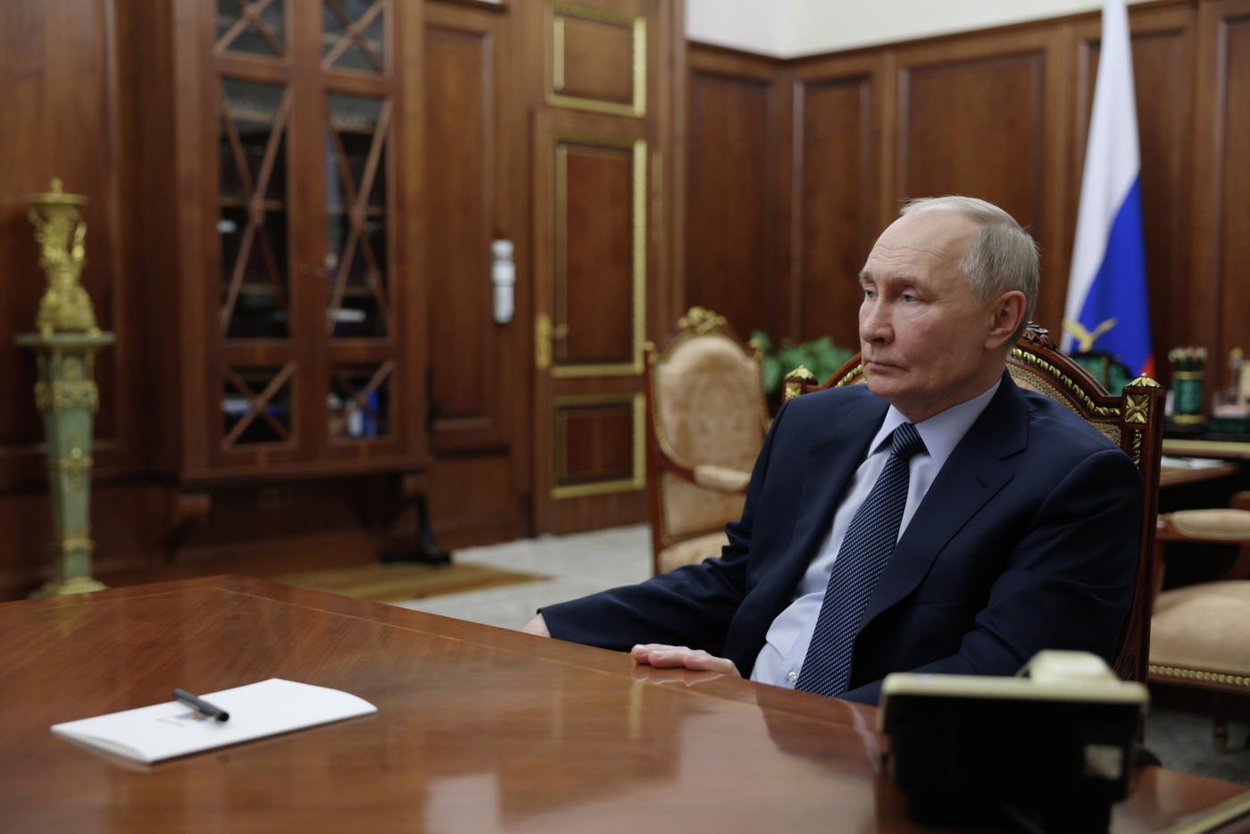 Владимир Путин пригласил Дональда Трампа посетить Москву в ходе разговора двух лидеров