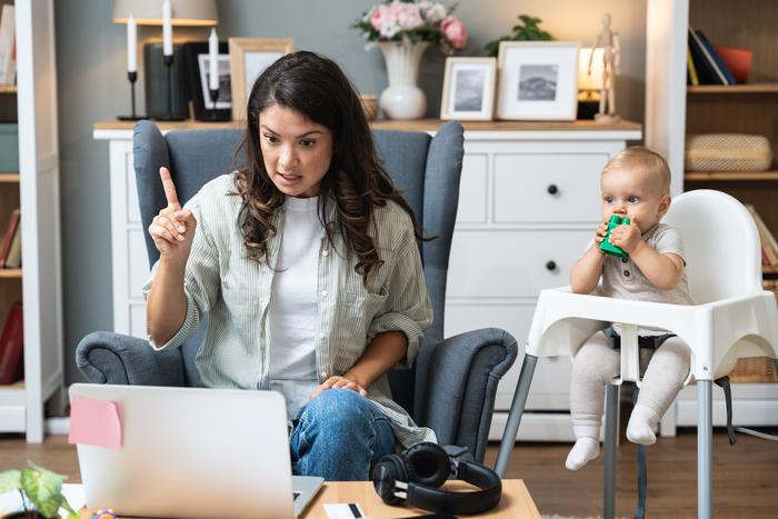 Почему часть зарплаты алиментщиков собрались удерживать автоматически
