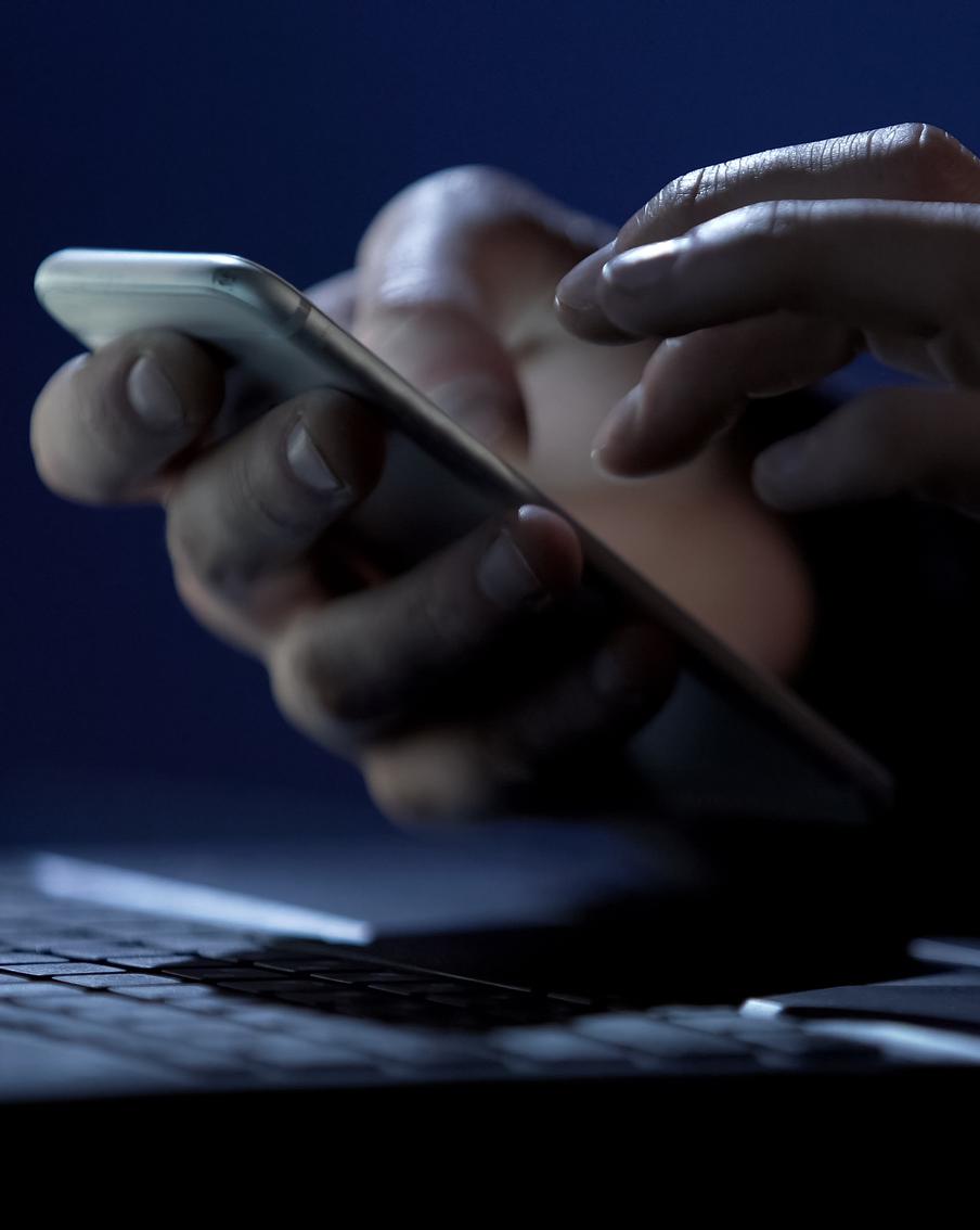 Мошенники заразили тысячи смартфонов вирусом под видом приложения для поиска пропавших на СВО