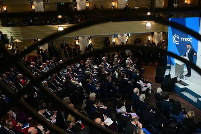 На Мюнхенской конференции звучали и реалистичные голоса, заявил Лавров