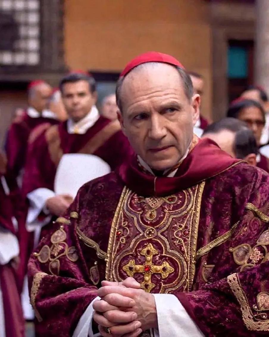 "Конклав" победил, но Рэйф Файнс опять остался без награды: кого ещё обошла удача и кому она улыбнулась на премии BAFTA