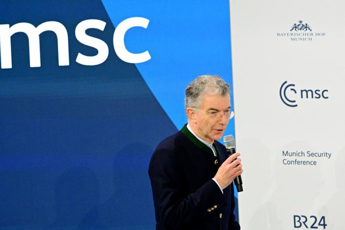 Маск высмеял главу Мюнхенской конференции, заплакавшего на закрытии мероприятия