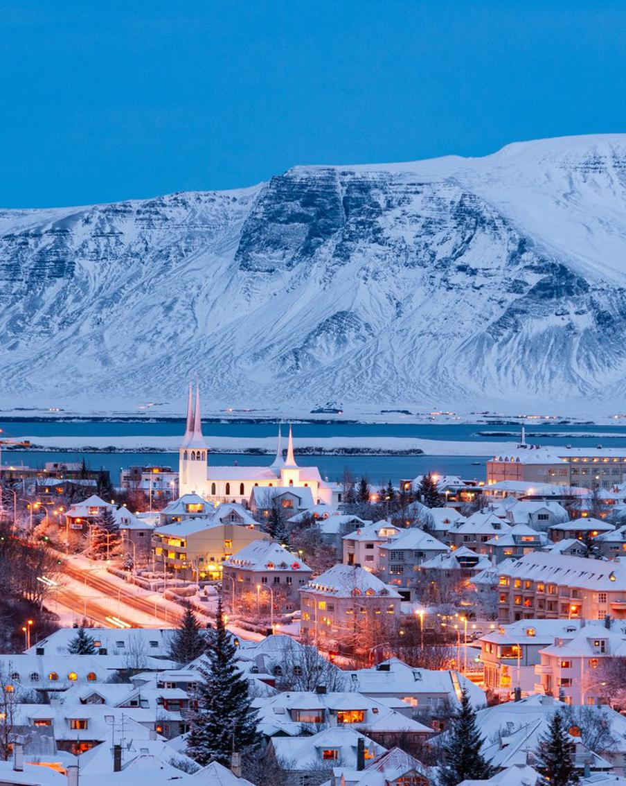 Из-за сильных дождей Исландии грозят оползни и камнепады