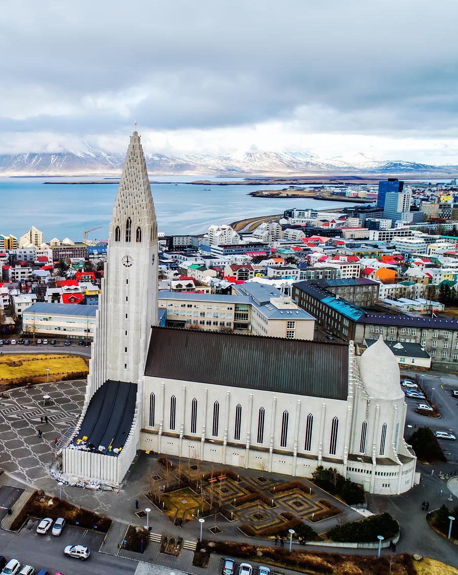 Доверие к церкви Исландии выросло в стране до максимума с 2009 года
