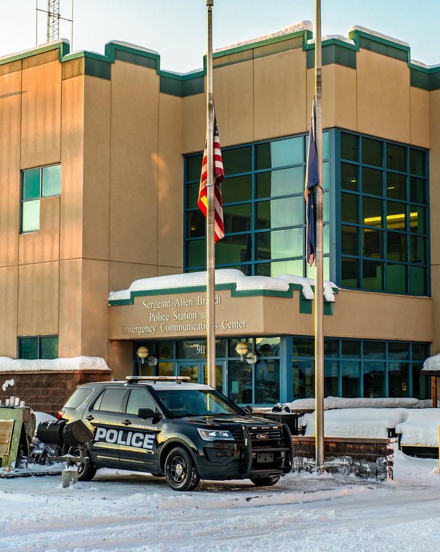 Водитель, устроивший смертельное ДТП в Анкоридже, разыскивается по ордеру