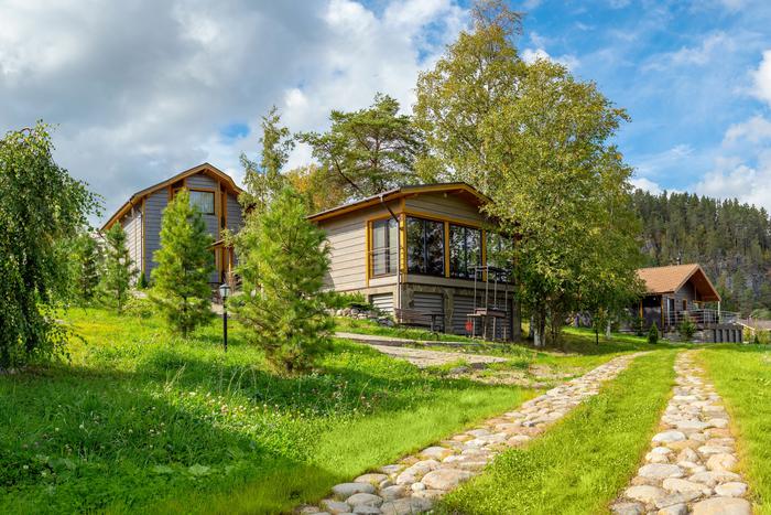 Владельцев хозяйственных построек с фундаментом обяжут платить налог