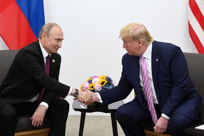 Договор о завершении спецоперации на Украине может быть подписан в День Победы 9 мая