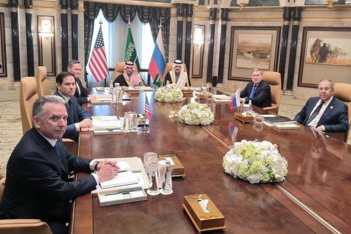 Российские власти в ходе переговоров по Украине могут согласиться потратить часть замороженных активов