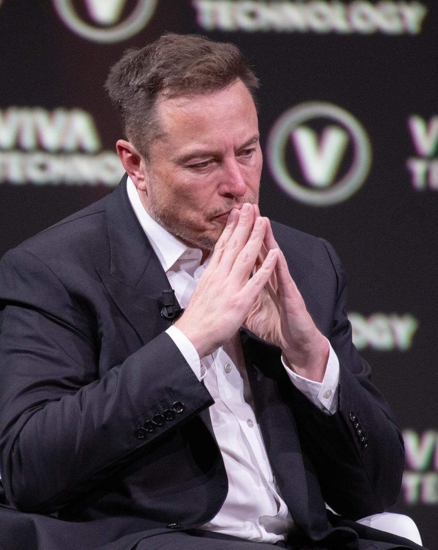 Илон Маск заявил, что выступающие за продолжение конфликта на Украине лишены эмпатии к гибнущим солдатам