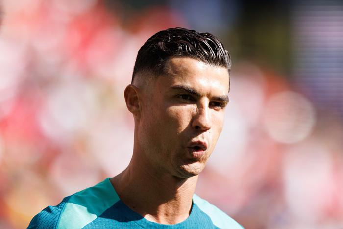 Роналду разозлился на российского арбитра