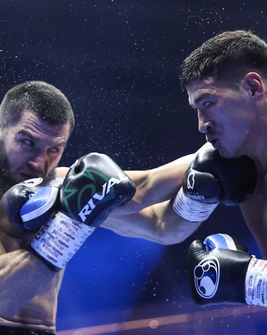 Бивол против Бетербиева и судьи: чего ждать от сегодняшнего поединка