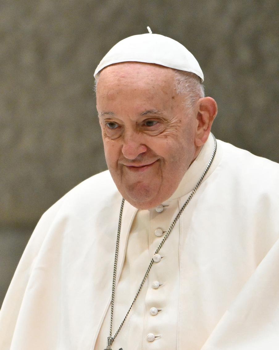 Эксперт рассказал, кто станет новым папой римским после смерти Франциска