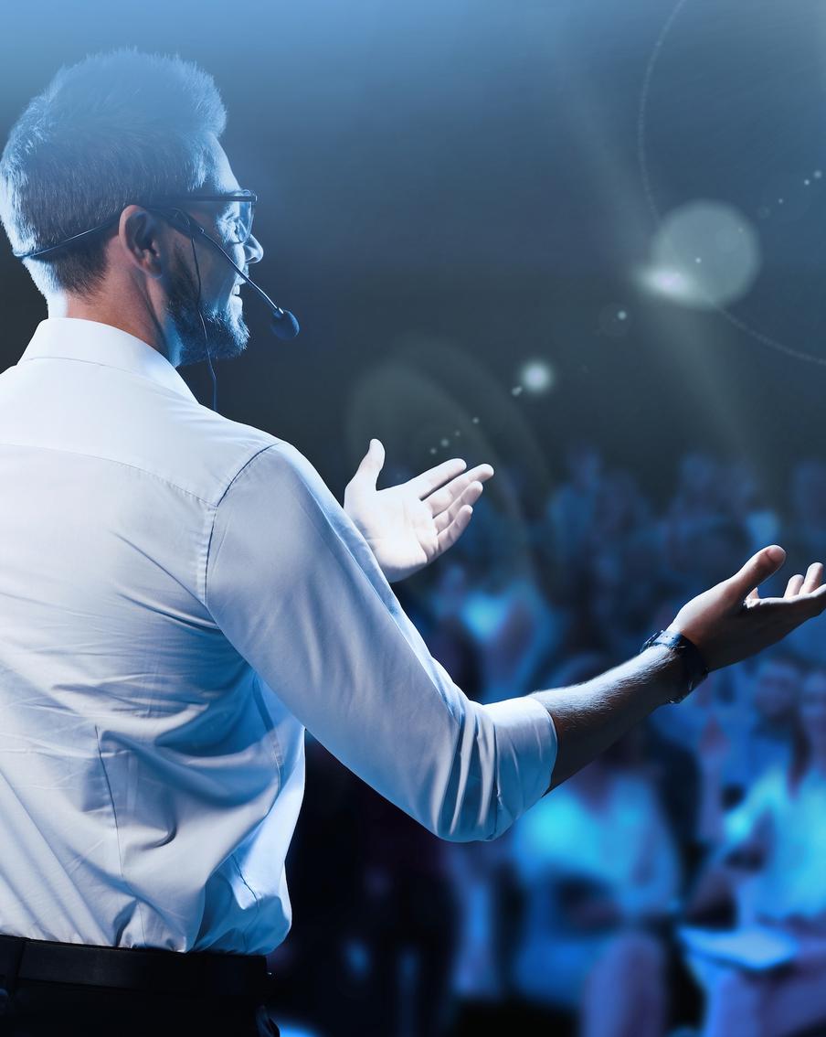 От рекламы к результату: как интернет-маркетолог управляет цифровым оркестром